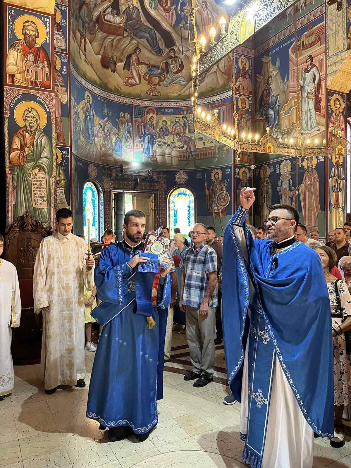 IMG-4222c7d8411d939ae12ba0bdb273c767-V